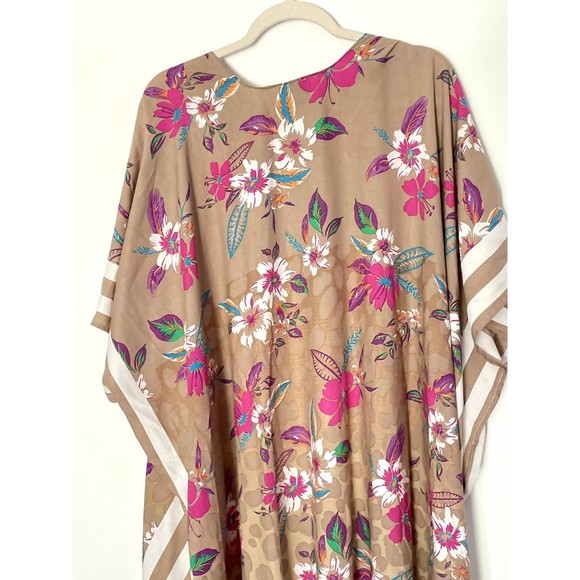 Steve Madden Floral Handkerchief Duster Kimono One Size  Neutral Boho New NWT - Picture 3 of 14